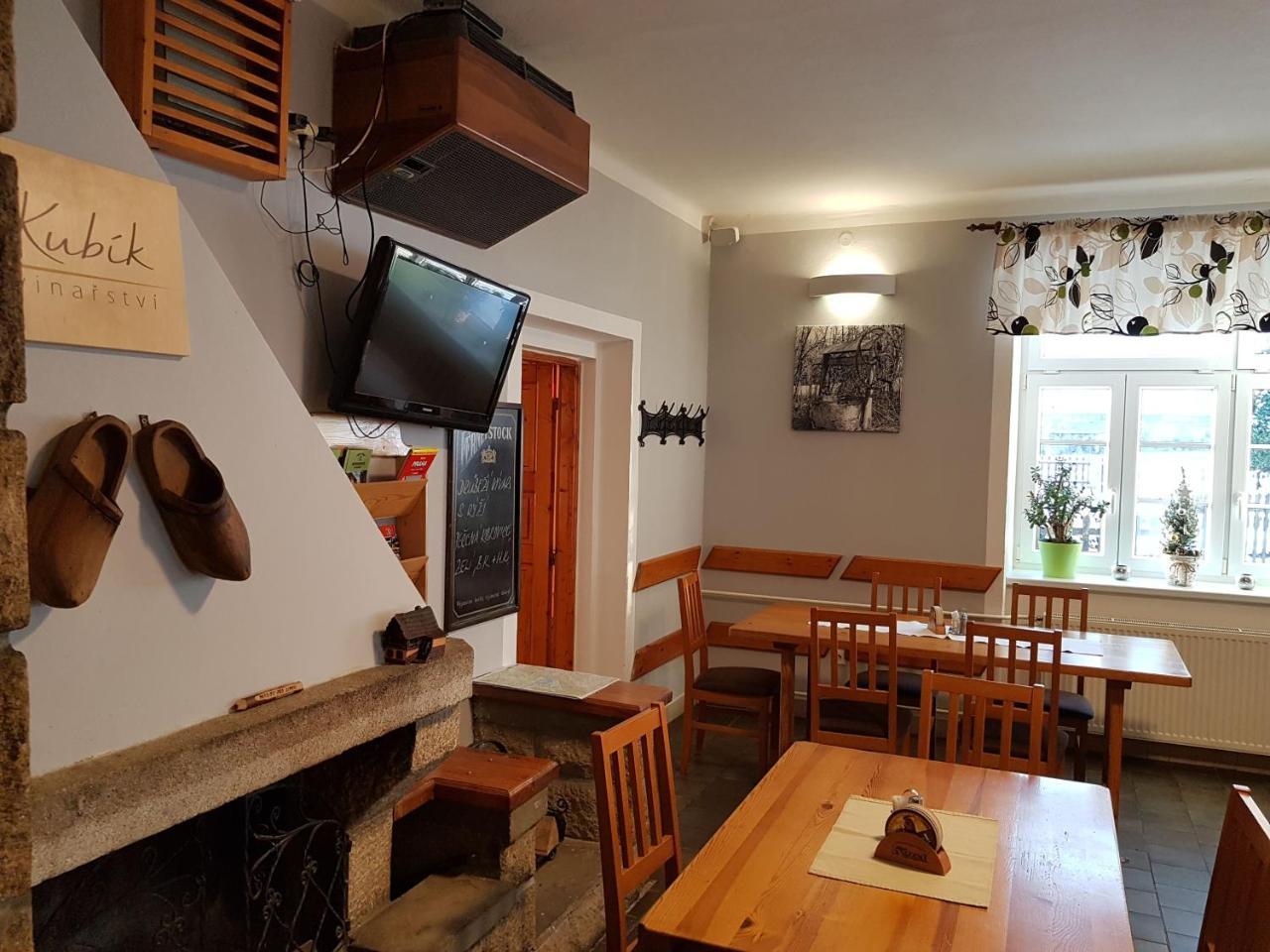 Pension Pod Lipou Loučovice 外观 照片